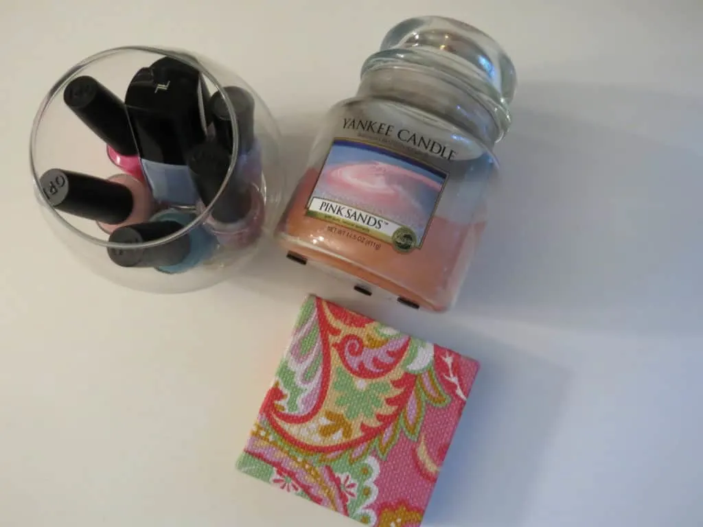 My daughter has a yankee candle in Pink sands on her desk with a colorful coaster and bowl of nailpolishes.
