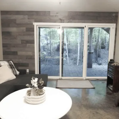 A complete tutorial on how to inexpensively install a reclaimed wood wall.