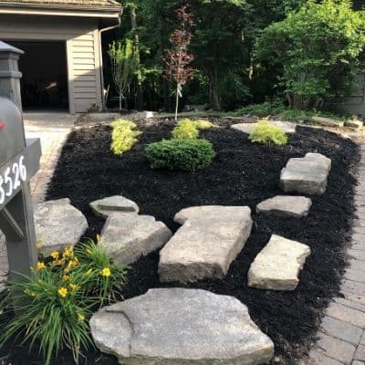 How to Landscape with Large Rocks