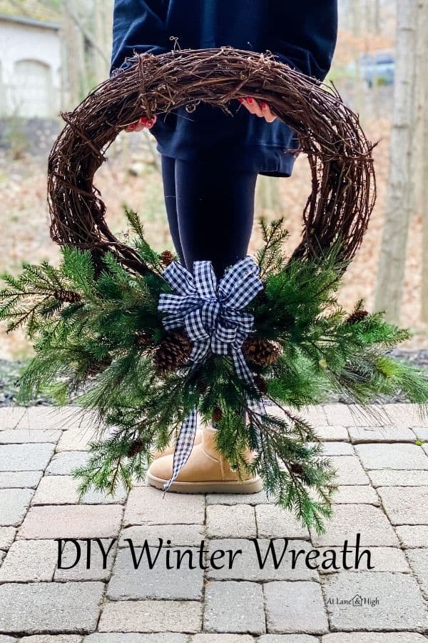 DIY Winter Wreath pin for Pinterest.