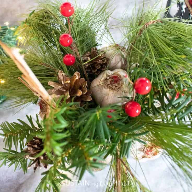 Image for Edible Holiday Centerpiece with Garlic