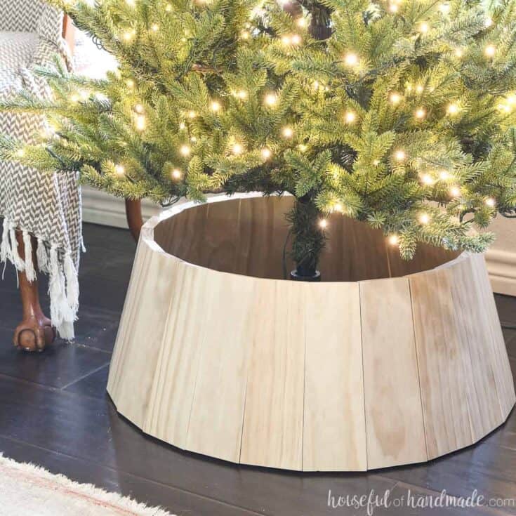 Image for DIY Wooden Christmas Tree Collar